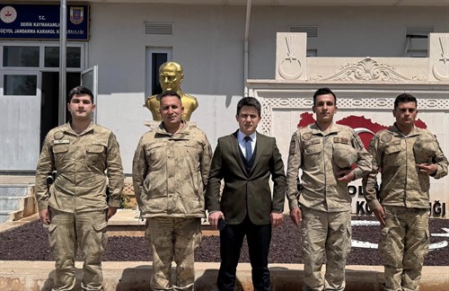 Kaymakamımız Yunus Emre Bayraklı, Üçyol Jandarma Karakol Komutanlığını ziyaret etti.